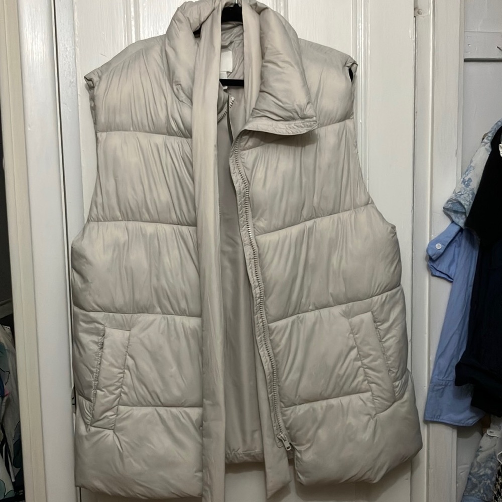 Cream puff oversized vest